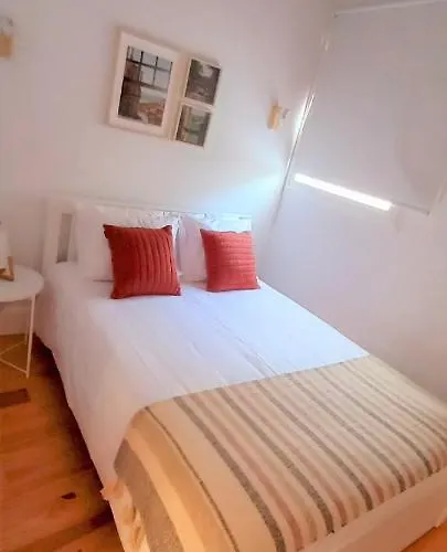 A Window To - Fabulous By Douro River Oporto