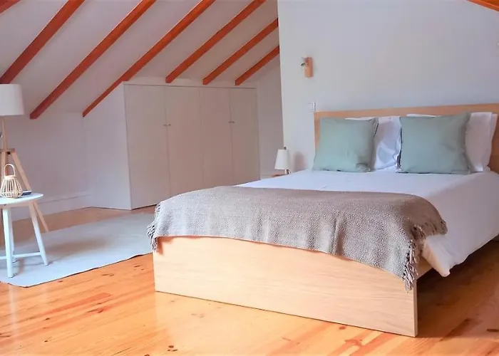 A Window To - Fabulous By Douro River * ポルト